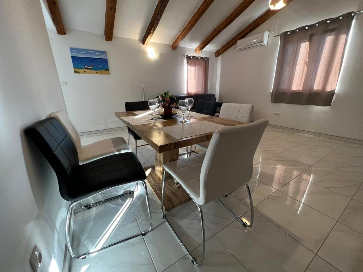 Apartman Lorena Lakmartin Ngoại thất bức ảnh